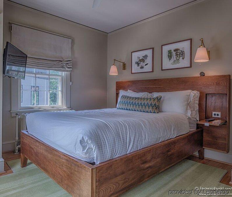 Oakhurst Inn Charlottesville Exteriör bild